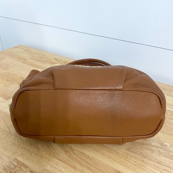 Michael Kors Vanessa Leather Shoulder Bag in Luggage /Tan - Picture 7 of 15
